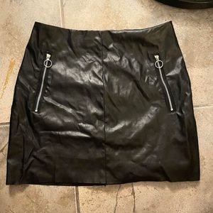 Black leather skirt size small with zipper details